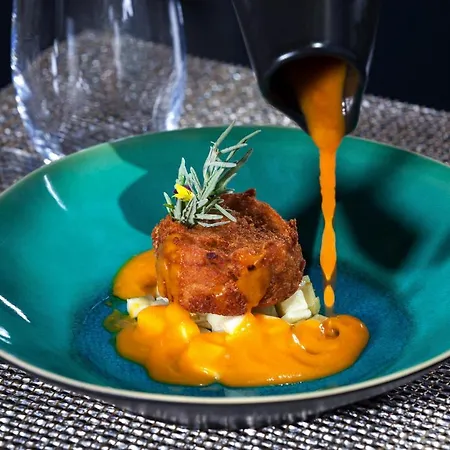 Douro Palace & Santa Cruz do Douro