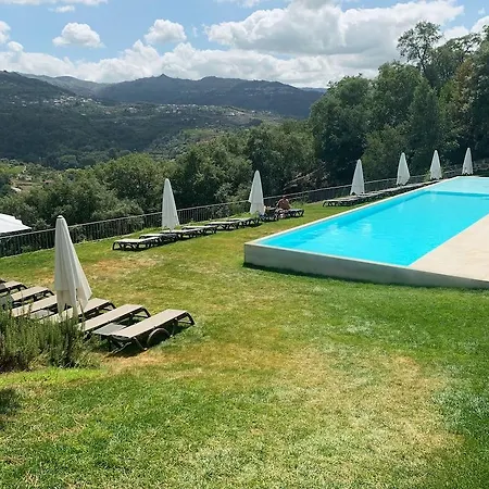 Douro Palace & Santa Cruz do Douro