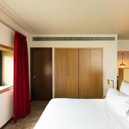Douro Palace &