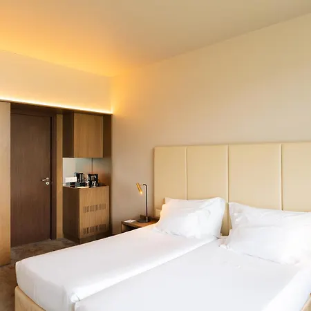 Otel Douro Palace & 4*