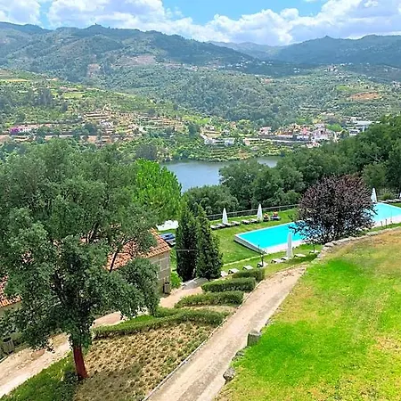 Douro Palace & 4* Santa Cruz do Douro