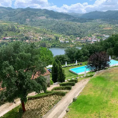 Douro Palace & Santa Cruz do Douro