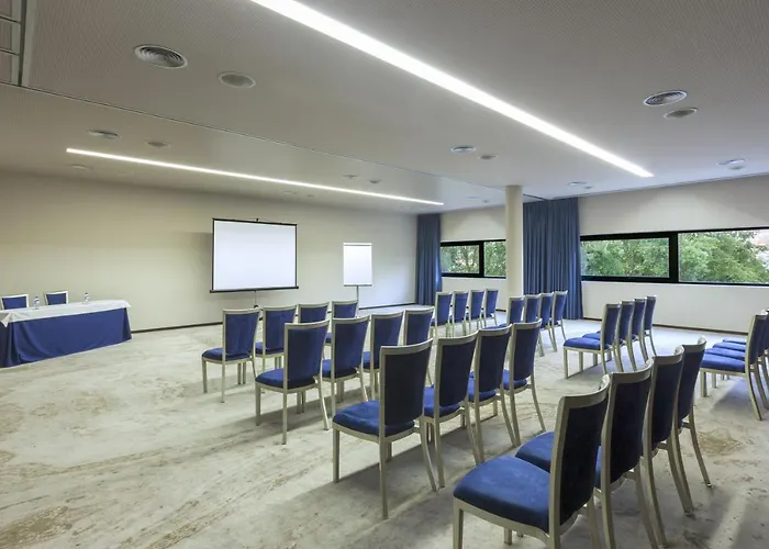 Douro Palace & Santa Cruz do Douro