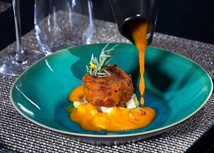 Douro Palace & Santa Cruz do Douro