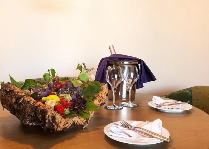 Douro Palace & Santa Cruz do Douro